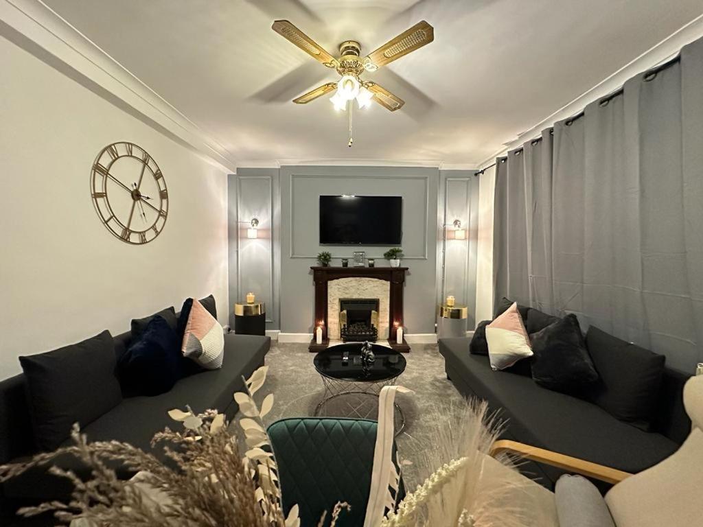 Beautiful Family Apartment Londres Extérieur photo